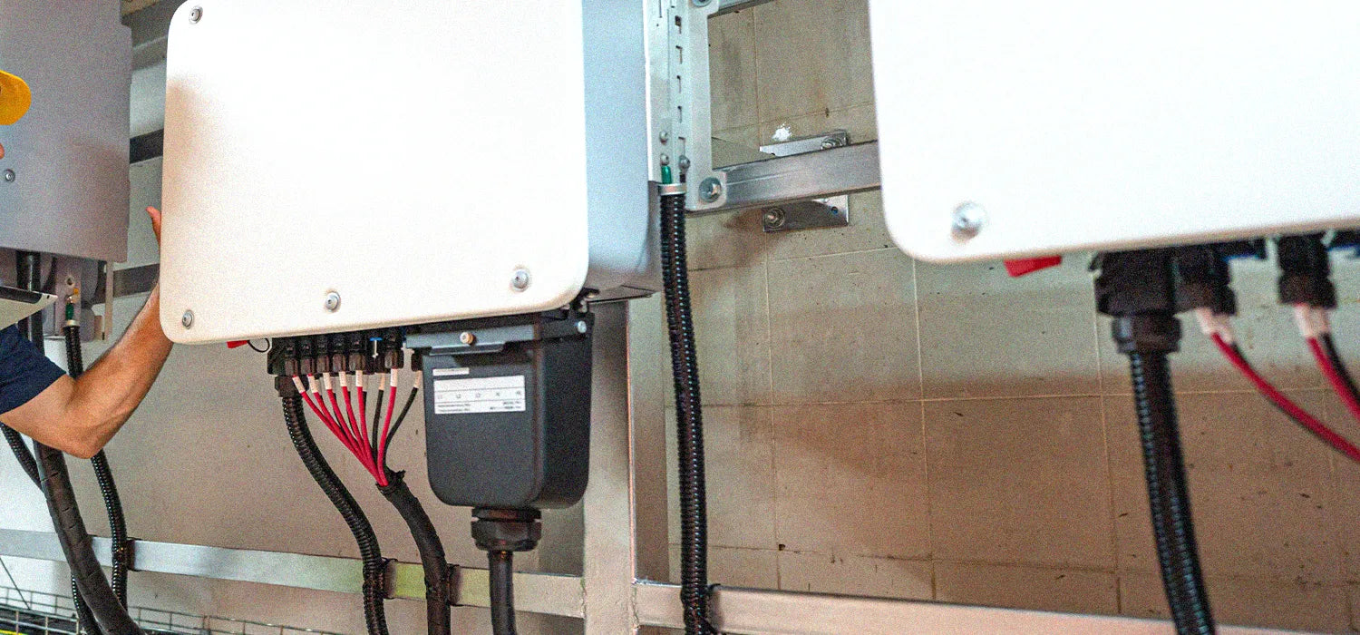 Alles über netzgekoppelte Wechselrichter: Von A bis Z – einfach erklärt, damit du schnell durchsteigst